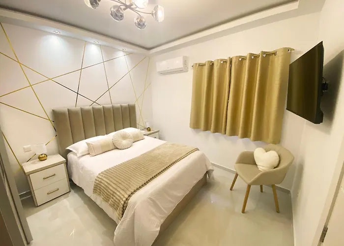 Appartement Cliff's Edge Luxury With Large Pool & Stunning Views *