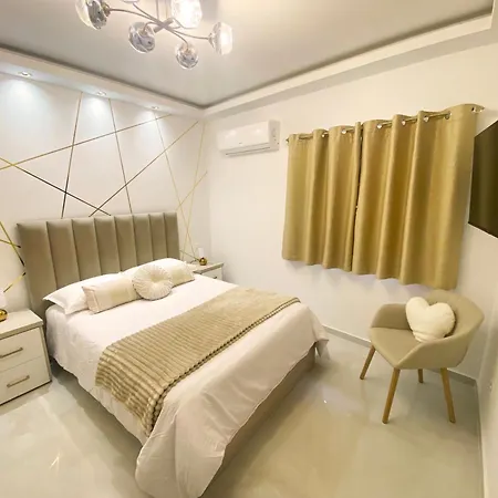 شقة Cliff's Edge Luxury With Large Pool & Stunning Views *