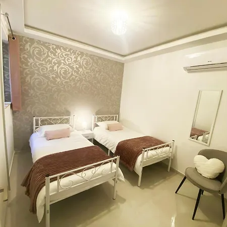 Cliff's Edge Luxury With Large Pool & Stunning Views * Sannat