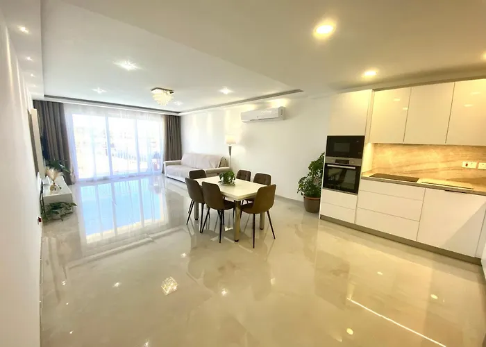 Cliff's Edge Luxury With Large Pool & Stunning Views شقة *