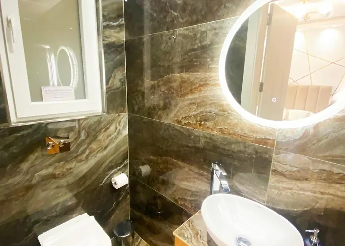 Cliff's Edge Luxury With Large Pool & Stunning Views سانّات