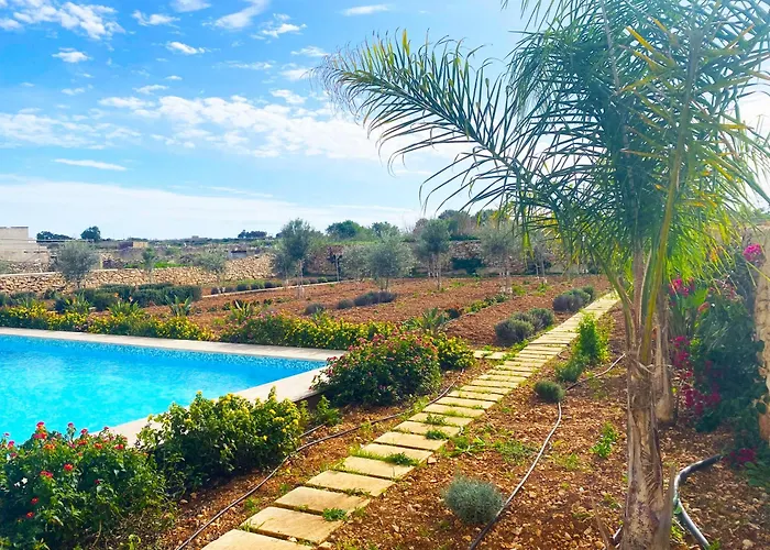 شقة Cliff's Edge Luxury With Large Pool & Stunning Views